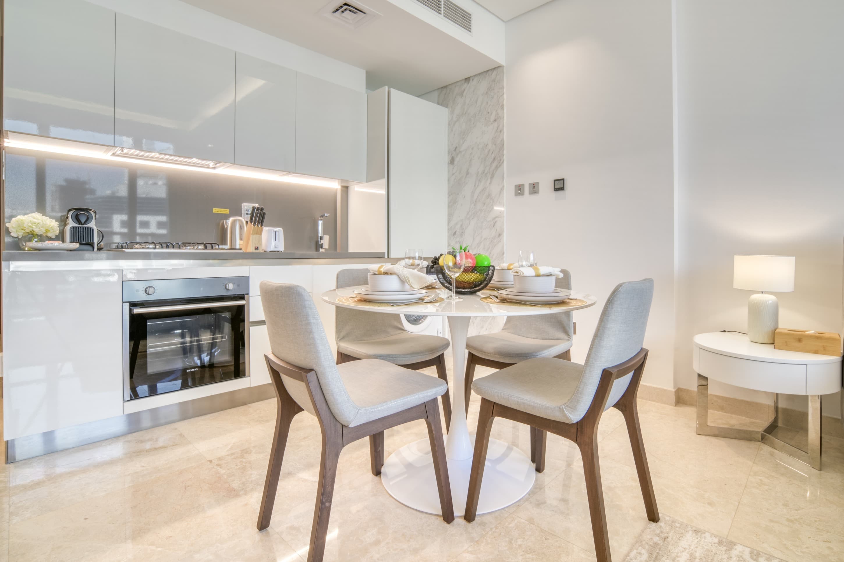 Canal-View Serenity: Modern Studio in Sterling'