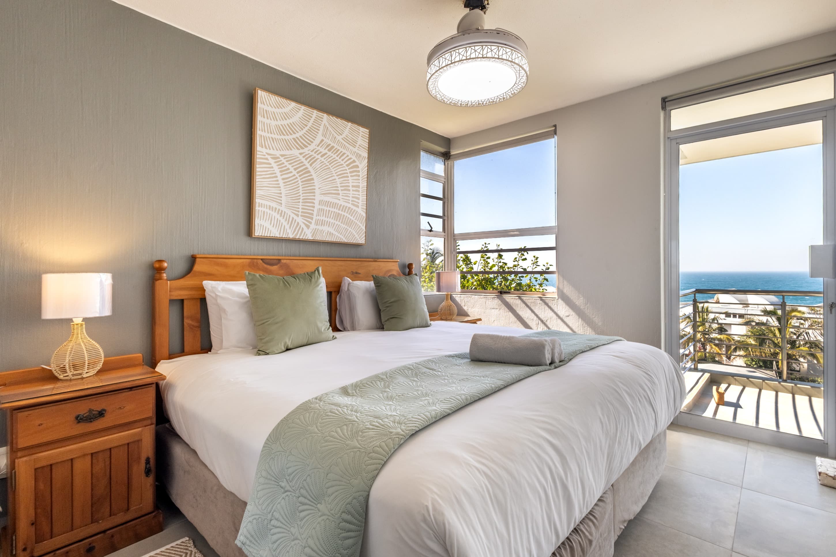 Chakas Cove Salt Rock | Sea View & Tidal Pool