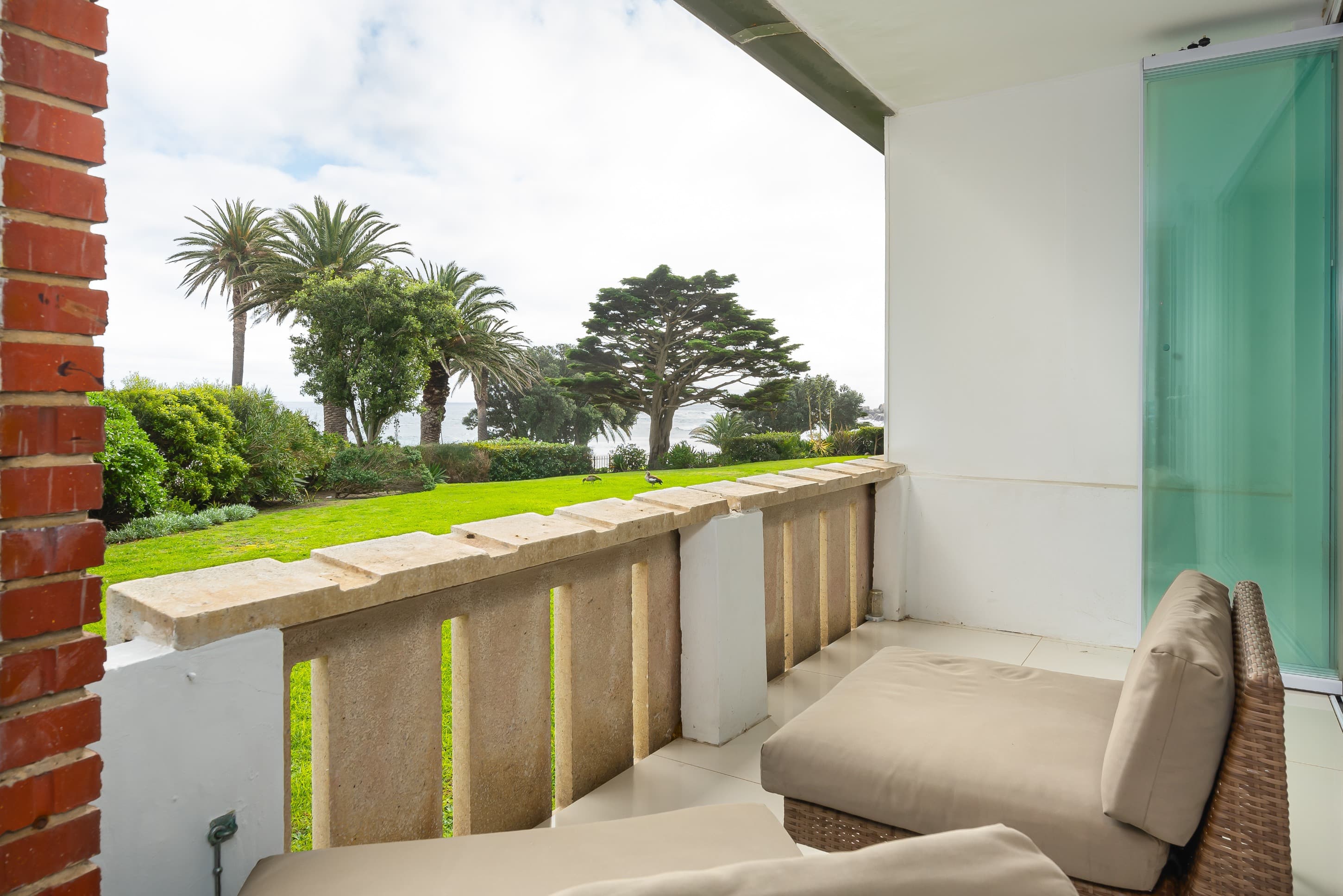 Camps Bay Oceanview Retreat | Free Parking